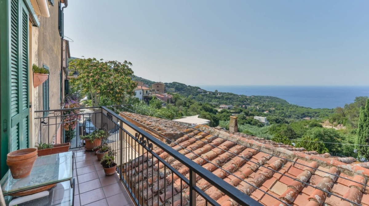 Vista su Montecristo